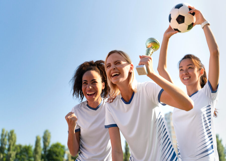 Futebol feminino no Brasil: Agora é a vez delas - Emerge Mag